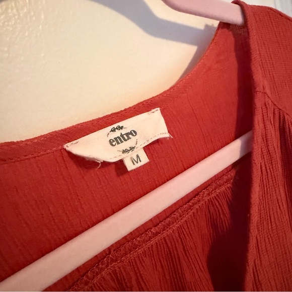 Entro Rust V-Neck Top Women's Medium - Picture 2 of 9
